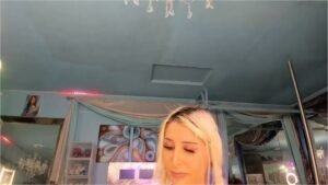 MFC-ADRIANA FOX-20251228-204249